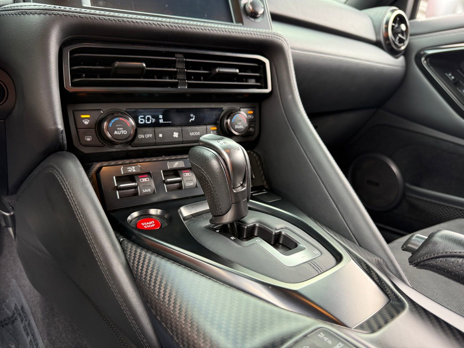 Used 2023 Nissan GT-R Premium w/ Floor Mat Package image 28