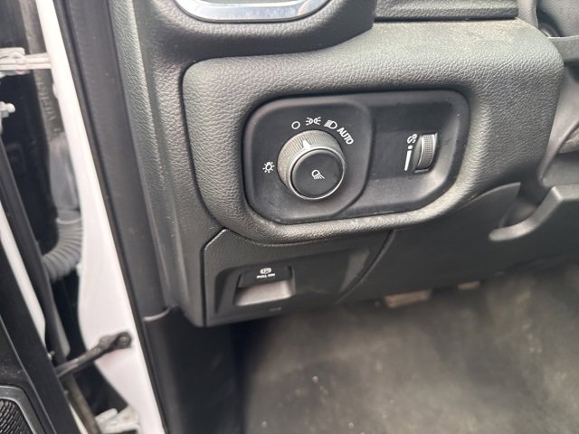 Used 2024 RAM 1500 Laramie image 9