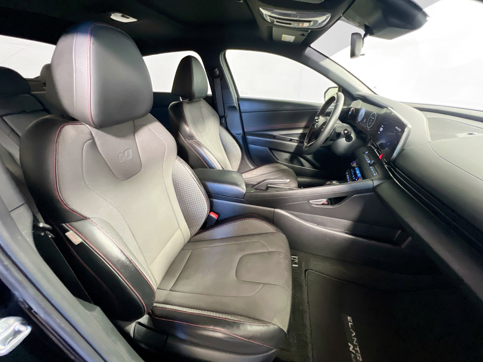 Used 2023 Hyundai Elantra N Line image 31