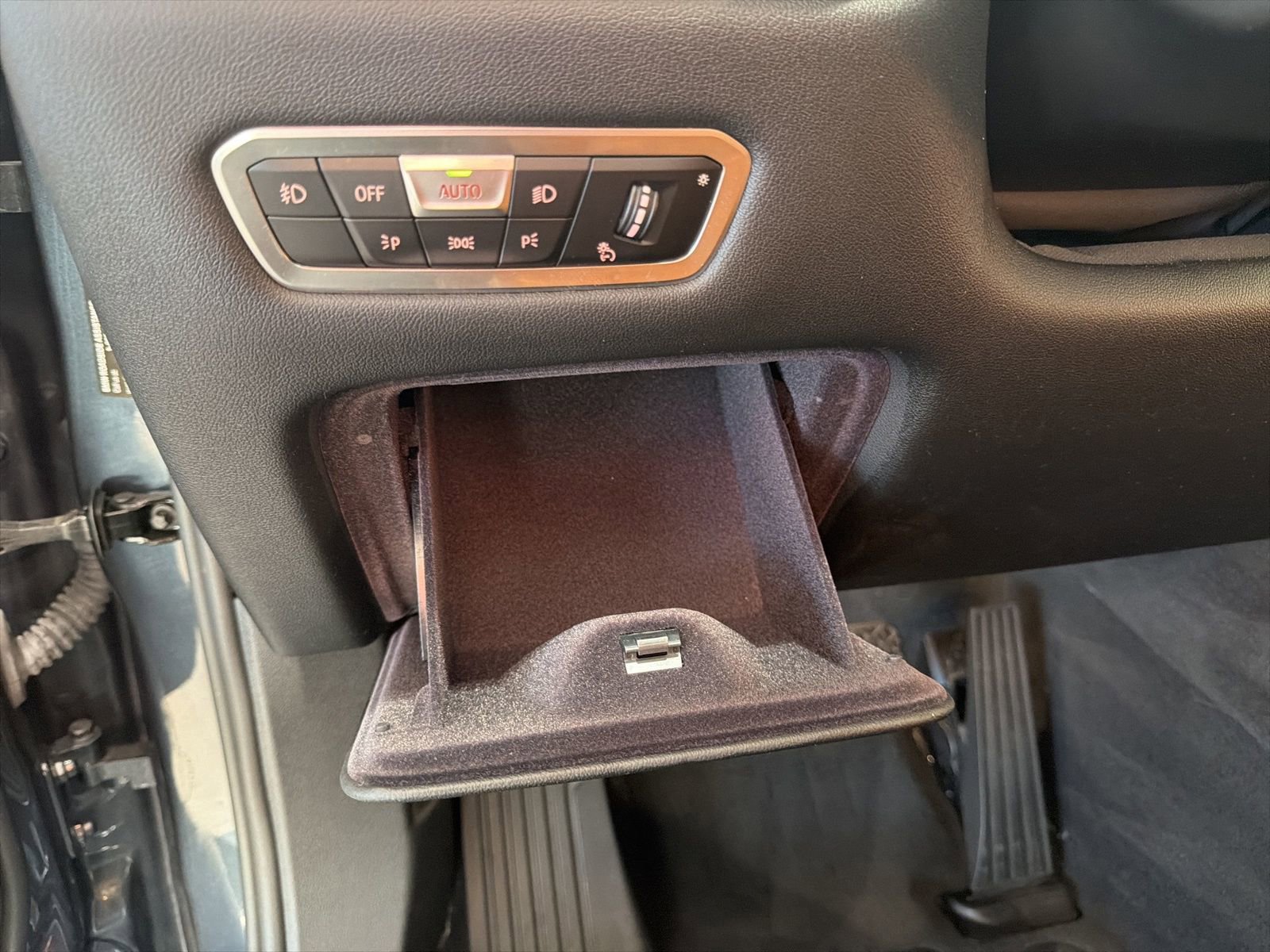 Certified 2022 BMW X7 xDrive40i w/ Premium Package image 28