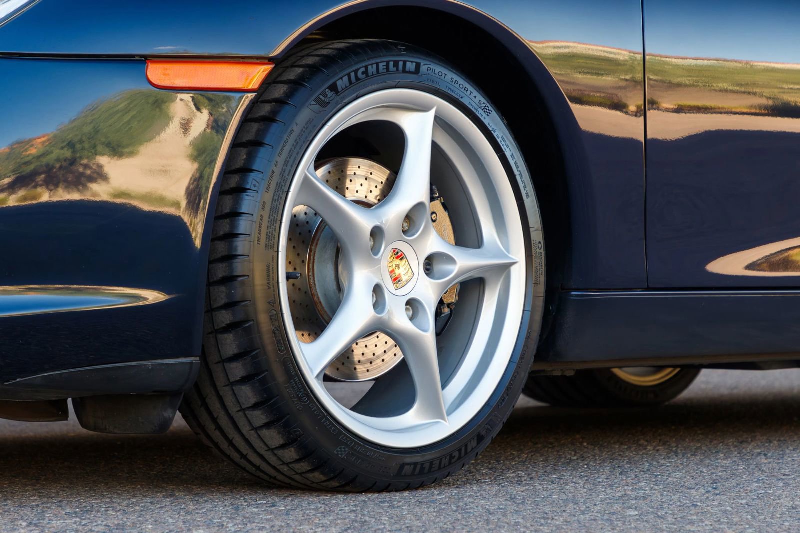 Used 2003 Porsche 911 Carrera image 39