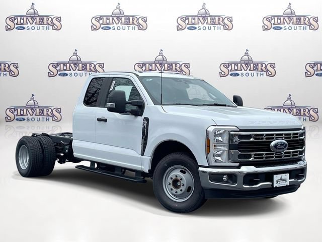 New 2026 Ford F350 XL w/ XL Chrome Package