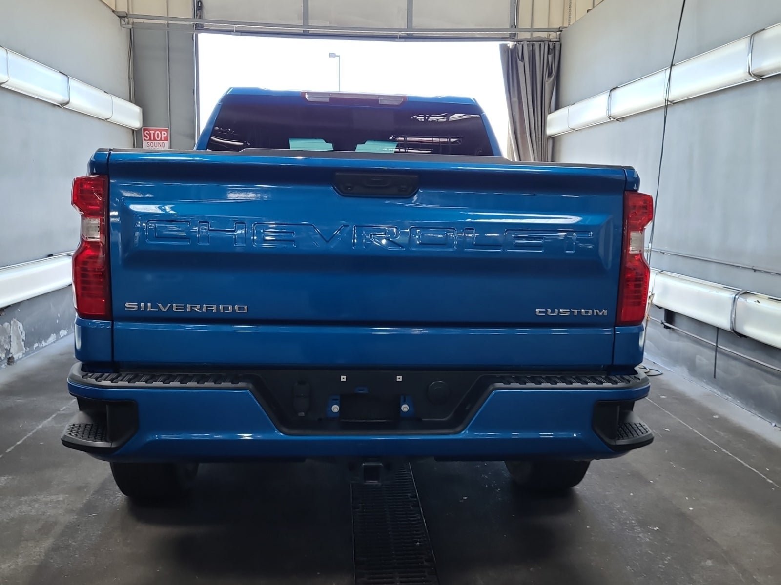 Used 2022 Chevrolet Silverado 1500 Custom RWD image 6