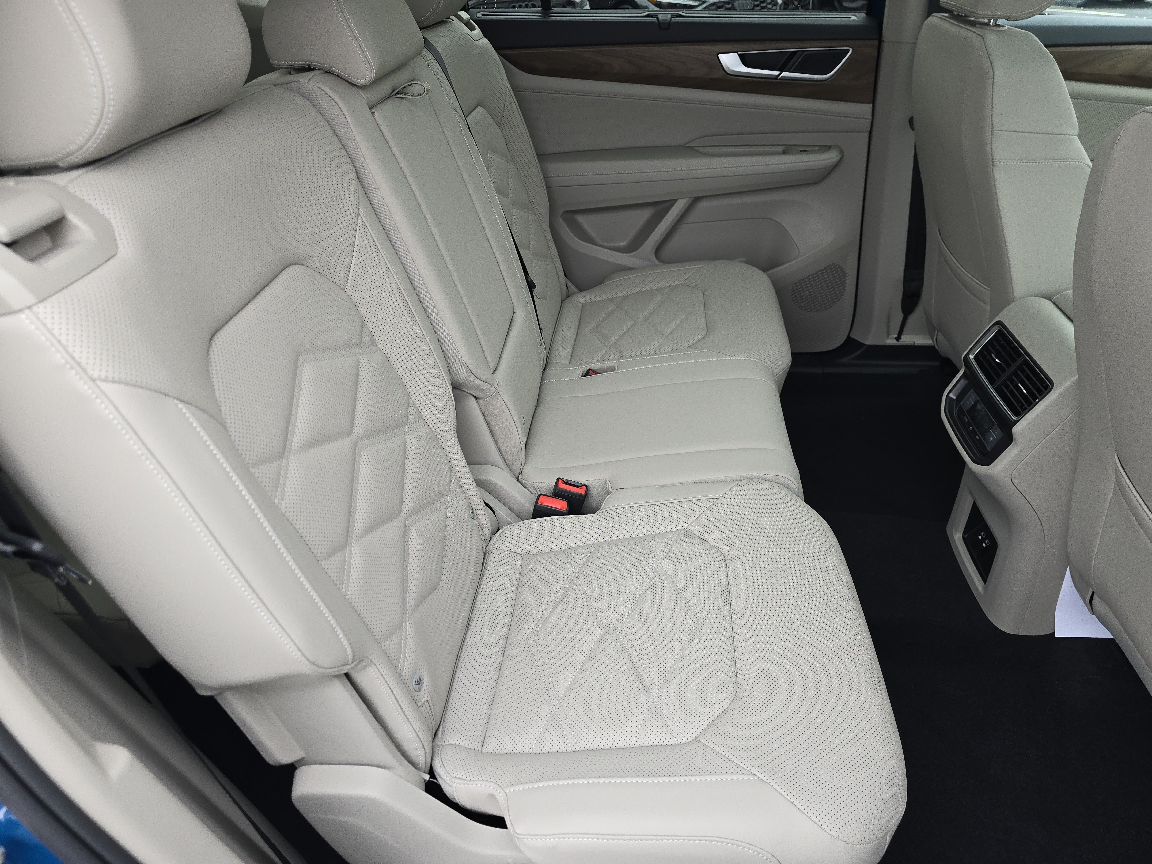 New 2026 Volkswagen Atlas SE AWD/4WD image 17