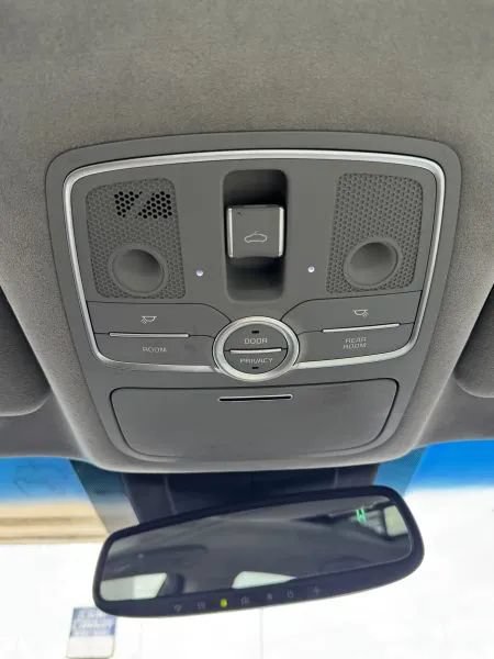 Used 2015 Kia K900 Luxury RWD image 41