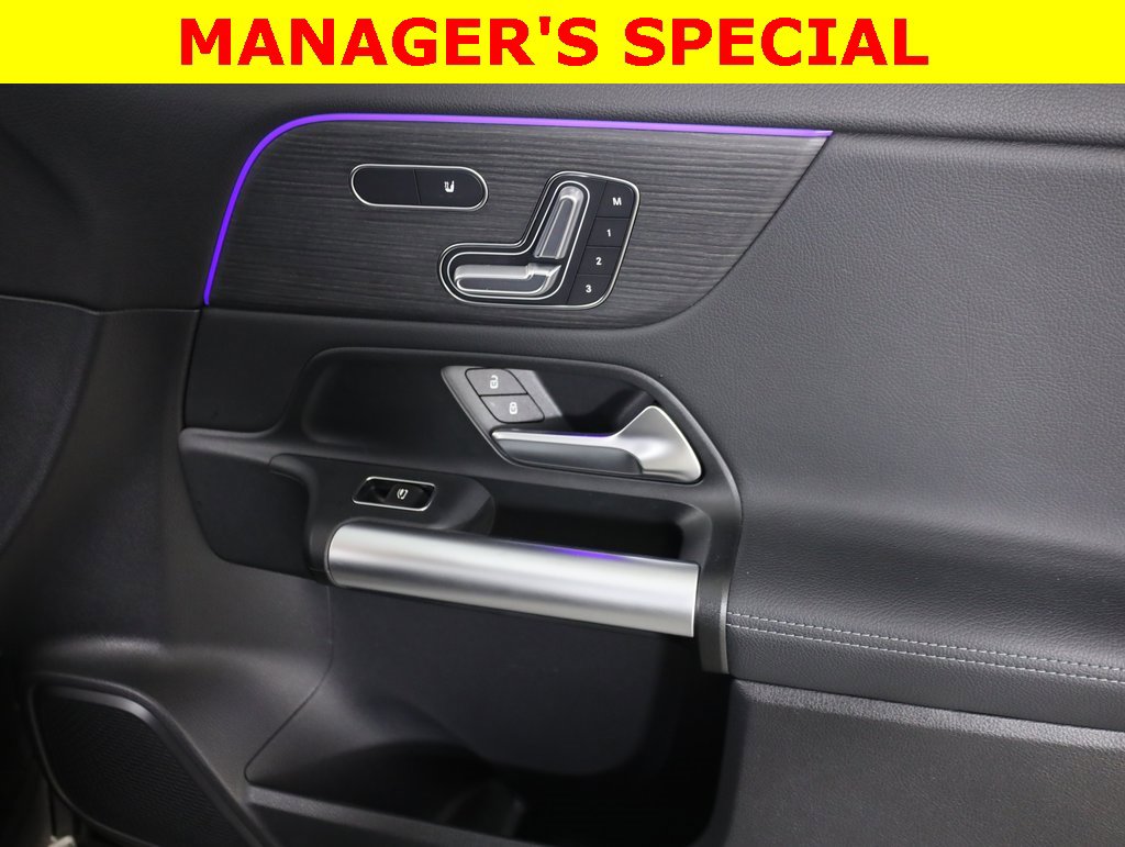 Used 2023 Mercedes-Benz GLA 250 4MATIC image 32