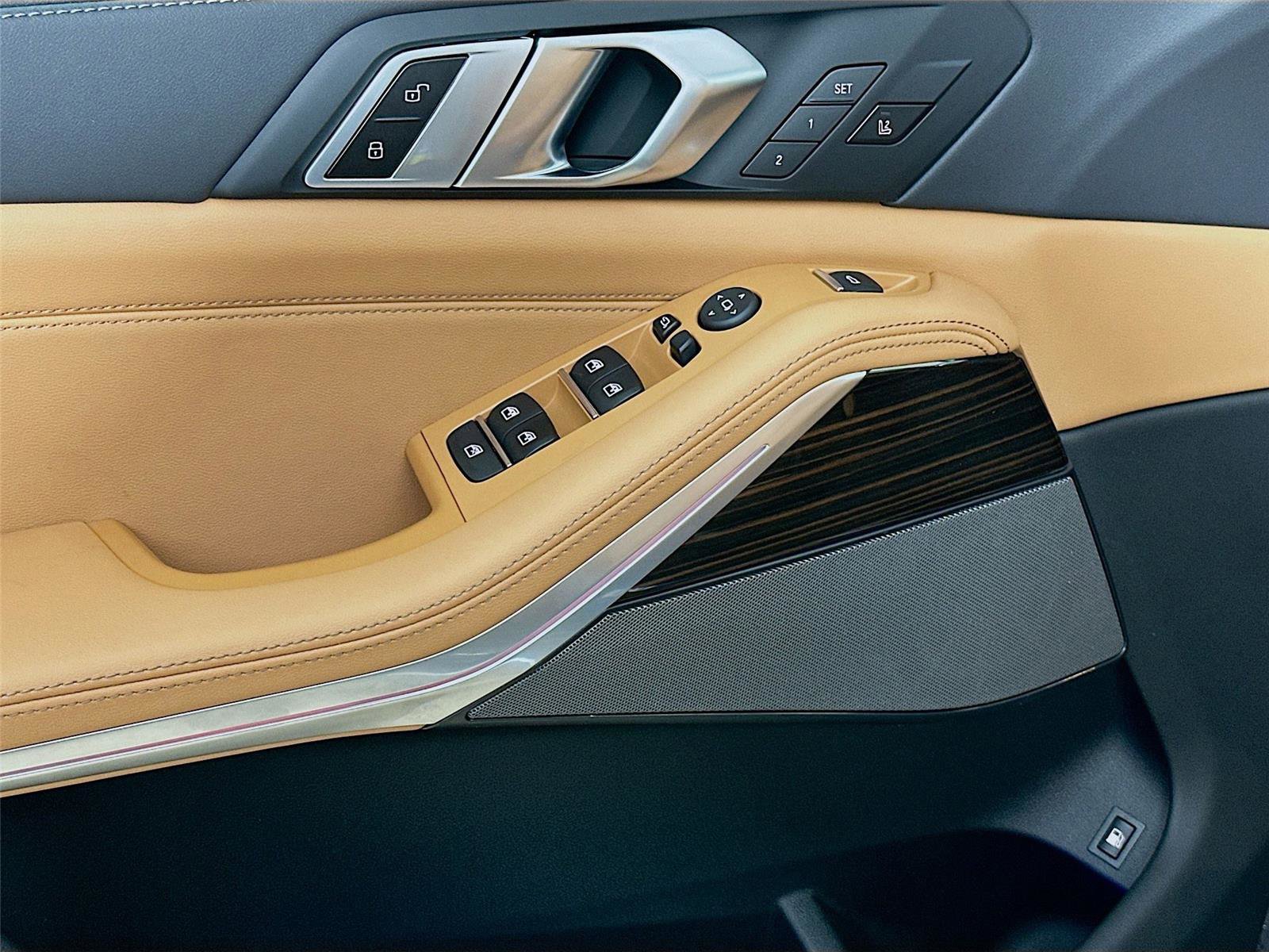 New 2026 BMW X5 xDrive50e w/ Climate Comfort Package image 18