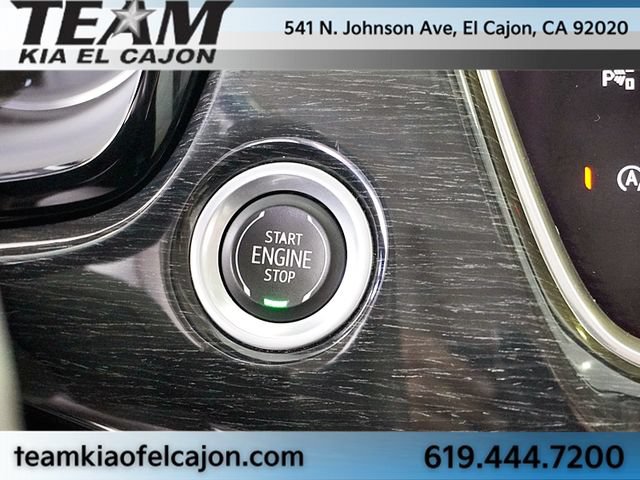Used 2023 Cadillac XT6 Premium Luxury w/ Technology Package FWD image 30