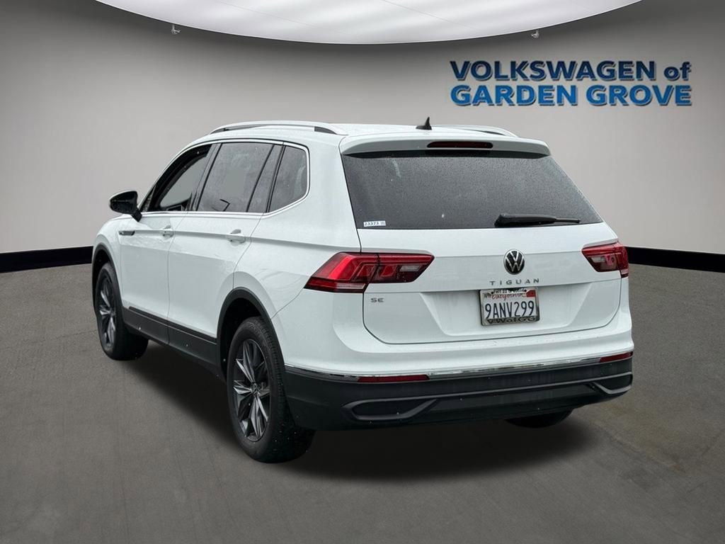 Used 2022 Volkswagen Tiguan SE FWD image 5