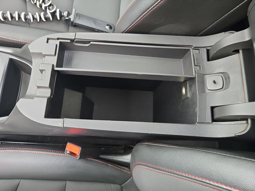 Used 2023 Chevrolet Equinox RS image 37