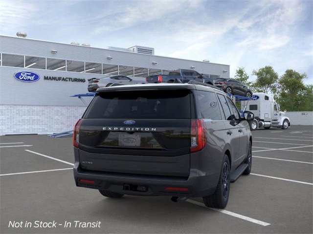 New 2025 Ford Expedition Active image 8