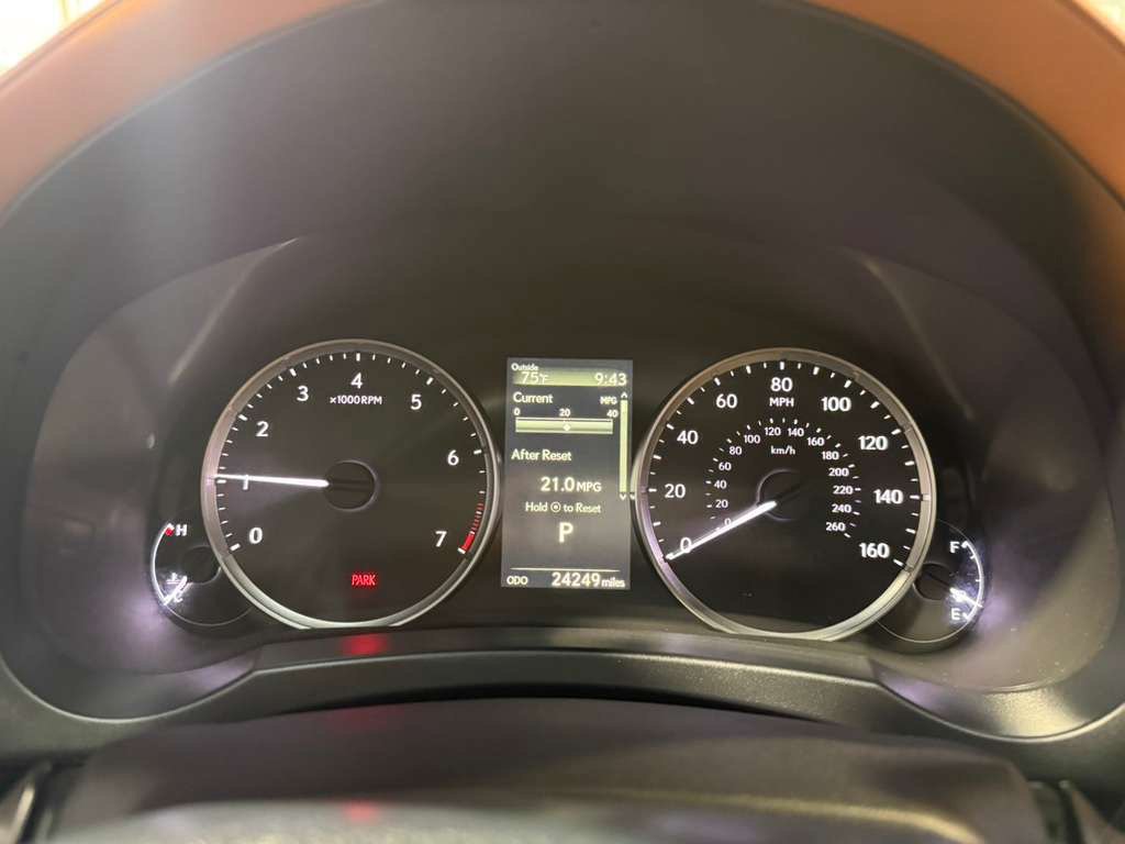 Used 2024 Lexus IS 350 F Sport RWD image 15