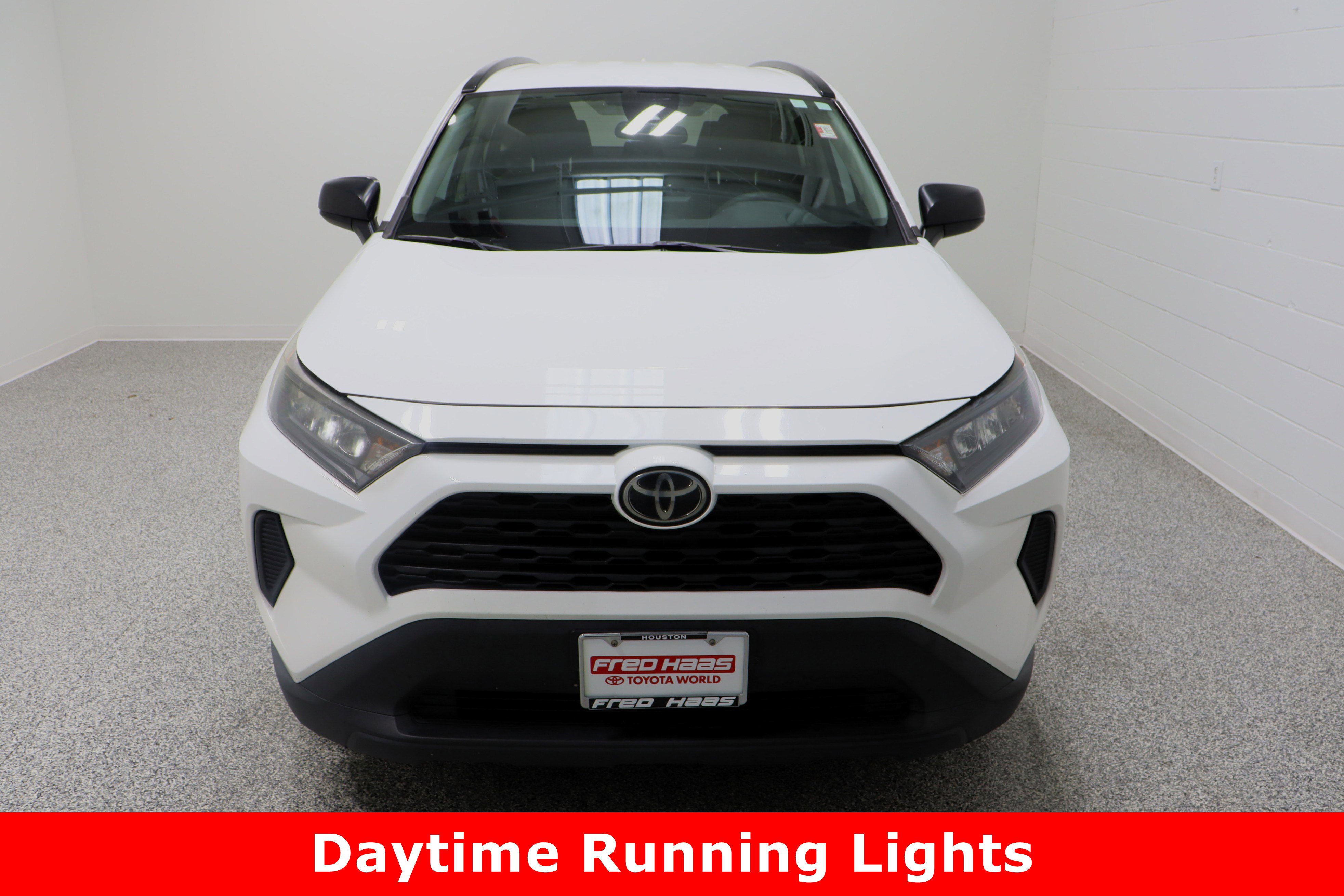Used 2021 Toyota RAV4 LE w/ Carpet Mat Package (TMS) image 3