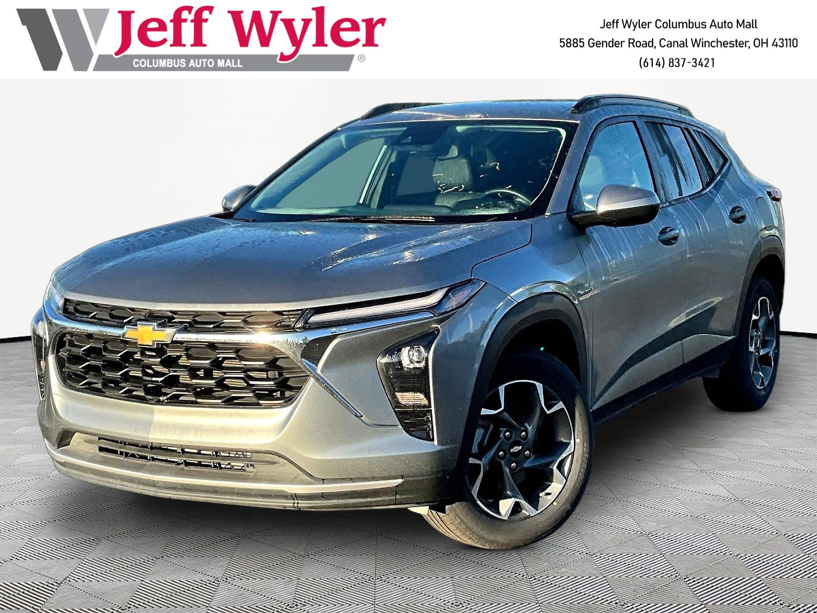 Used 2025 Chevrolet Trax LT w/ Driver Confidence Package