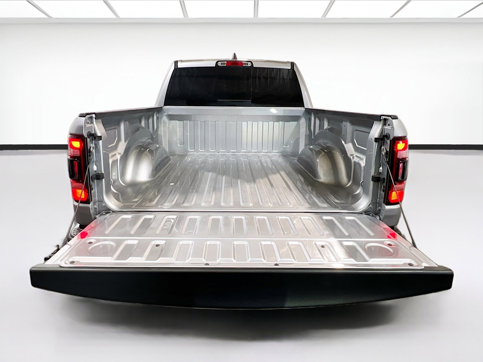 Used 2022 RAM 1500 Rebel w/ Rebel Level B Equipment Group AWD/4WD image 19