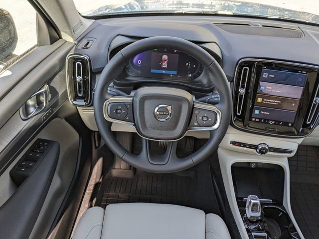 New 2025 Volvo XC40 B5 Plus w/ Protection Package Premier image 20