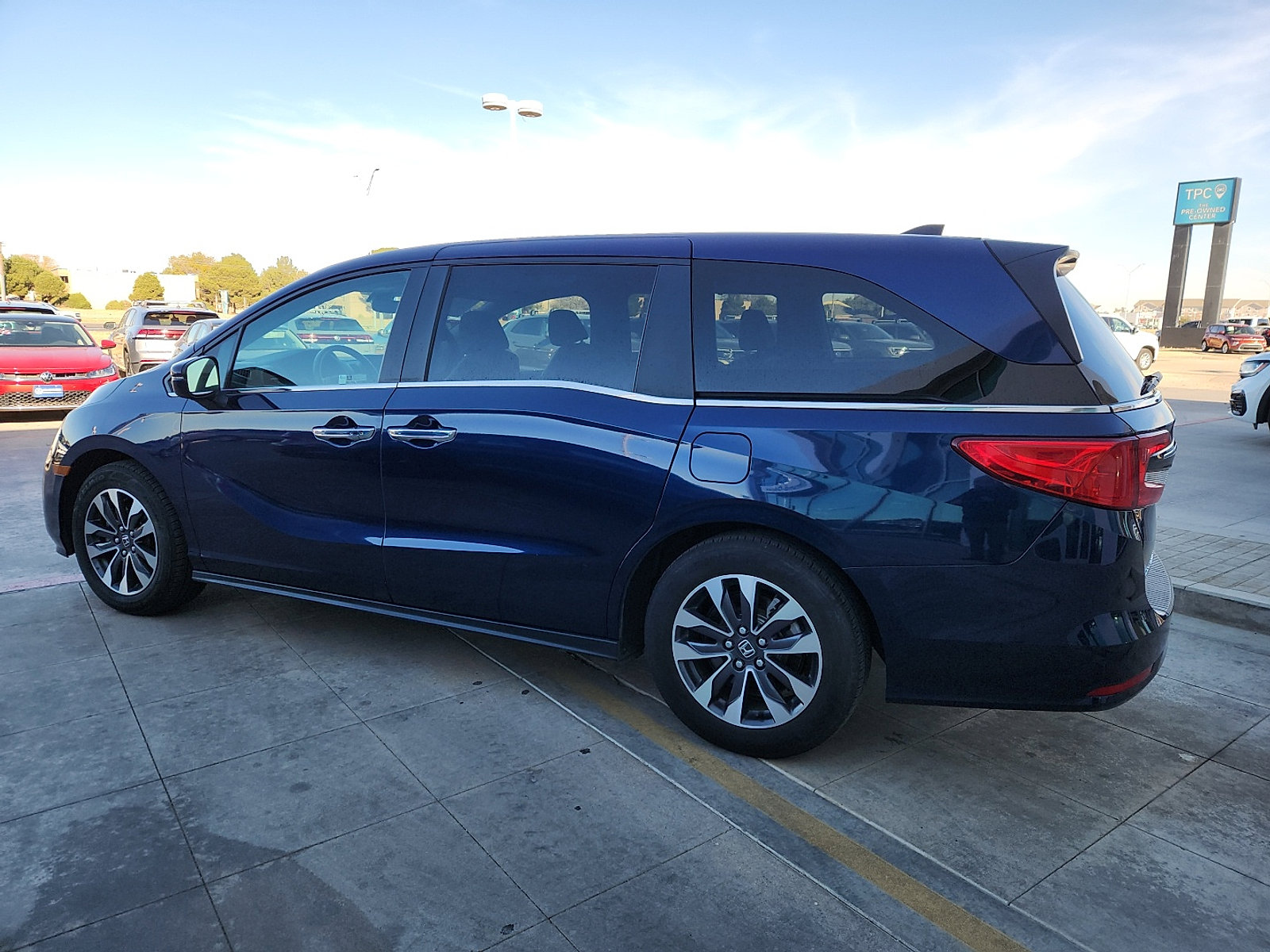 Used 2024 Honda Odyssey EX-L image 4