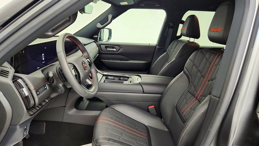 Used 2025 Nissan Armada PRO-4X AWD/4WD image 21