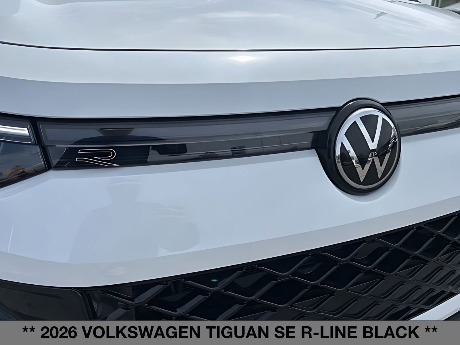 New 2026 Volkswagen Tiguan SE R-Line AWD/4WD image 9