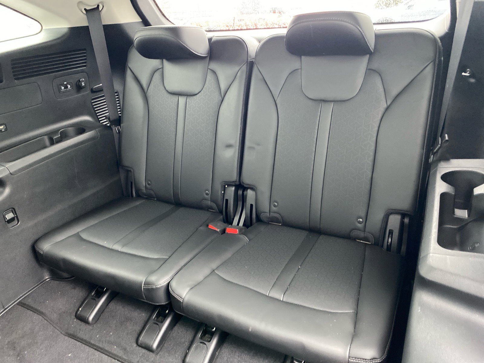 Certified 2023 Kia Sorento S w/ Panoramic Sunroof Package image 28