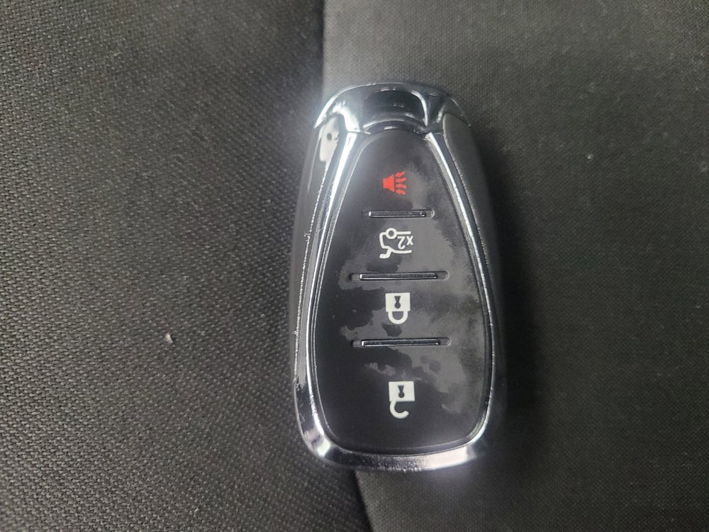 Used 2017 Chevrolet Malibu LT image 32