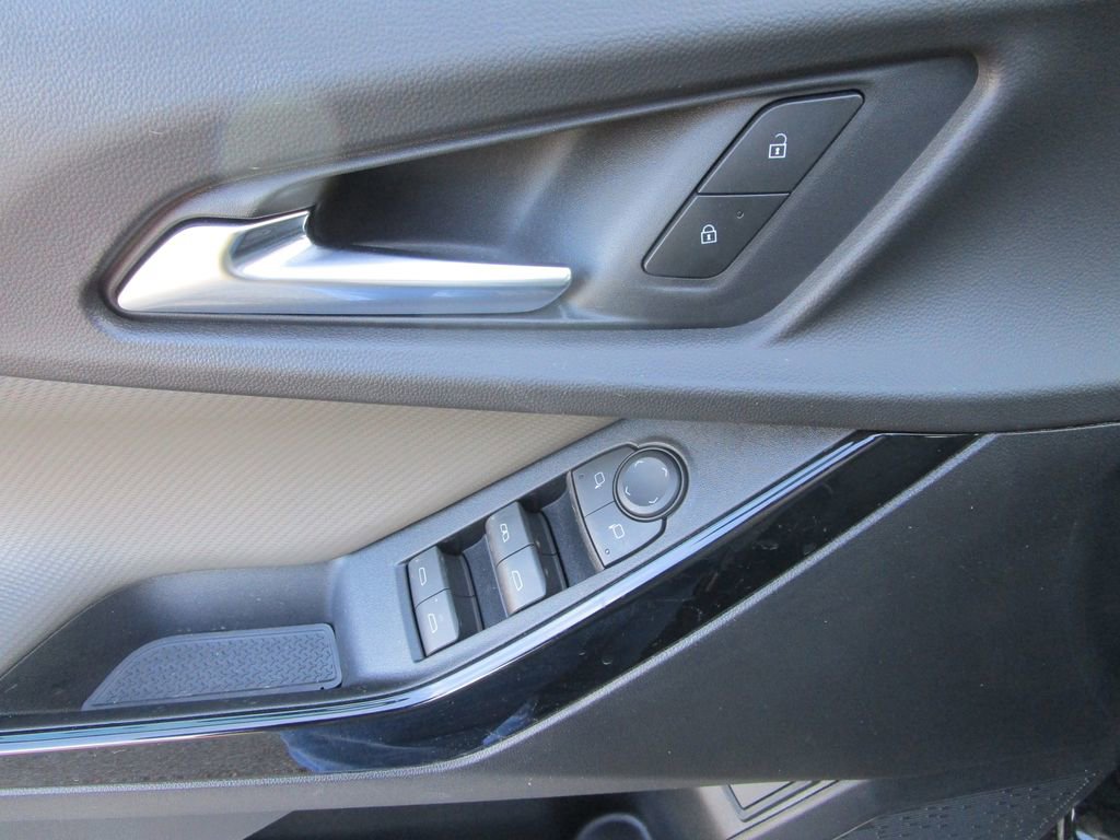 New 2026 Chevrolet Equinox LT w/ Convenience Package II image 26