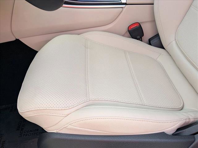 Certified 2026 Mercedes-Benz GLC 300 image 4