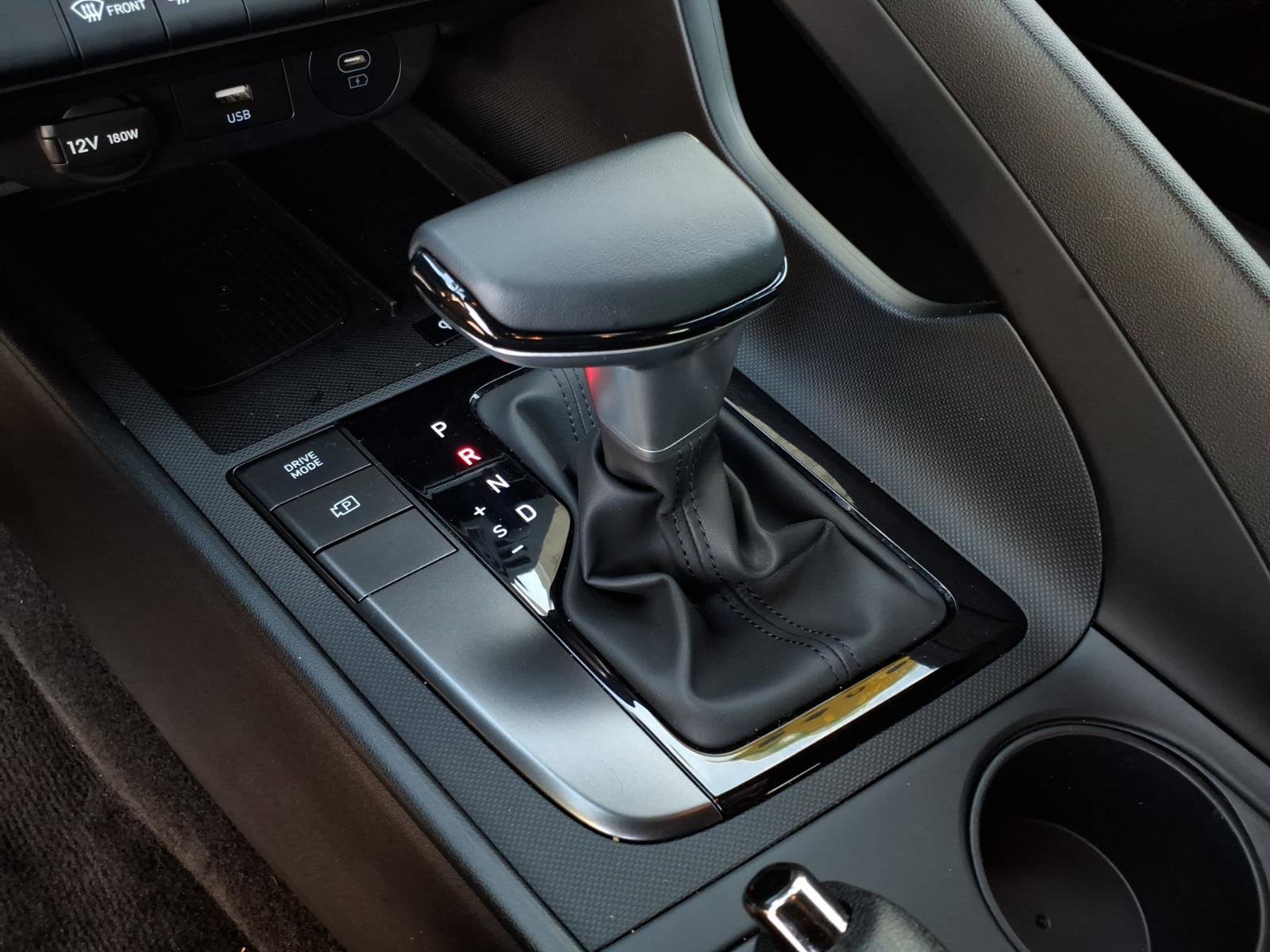 Certified 2025 Hyundai Elantra Sport image 24