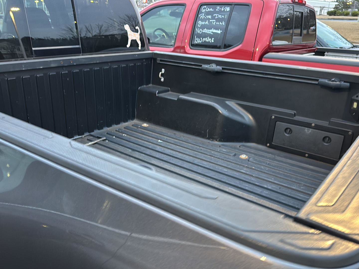 Used 2018 Toyota Tacoma SR5 image 9