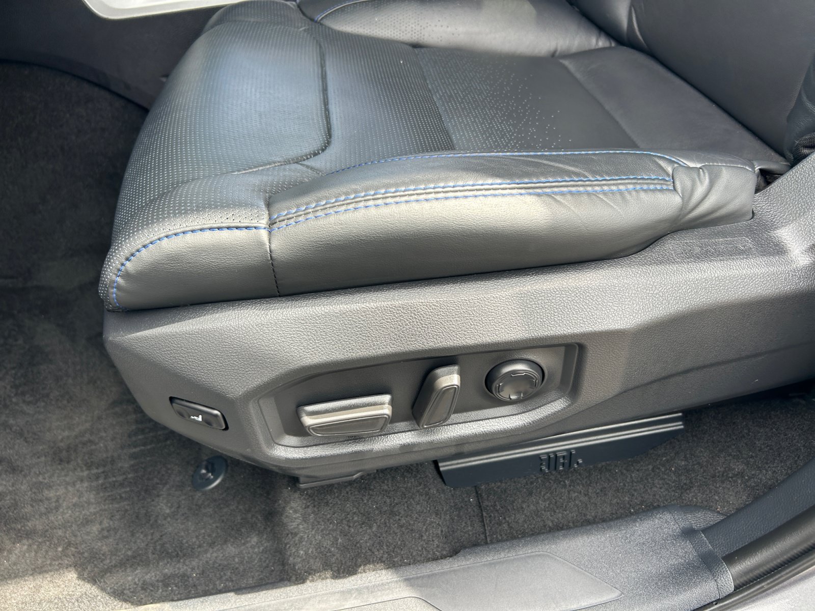 Used 2024 Toyota Tundra Platinum AWD/4WD image 14