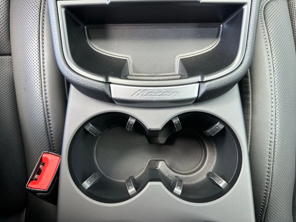 Used 2026 Porsche Macan S image 28