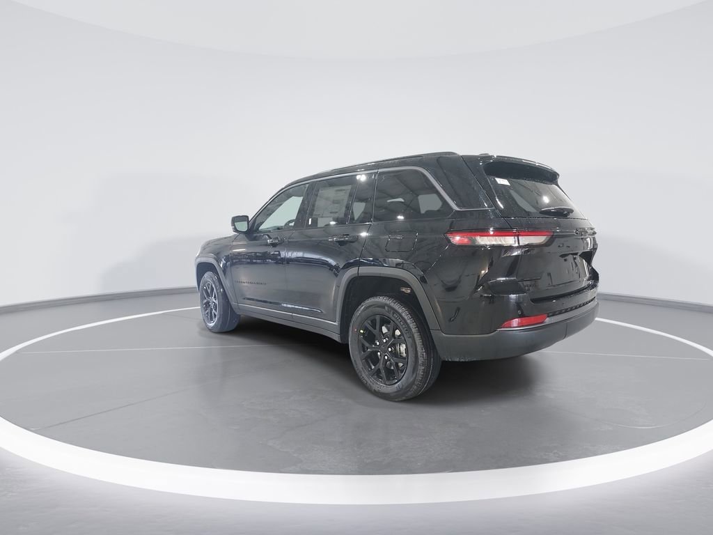 New 2026 Jeep Grand Cherokee Altitude AWD/4WD image 6
