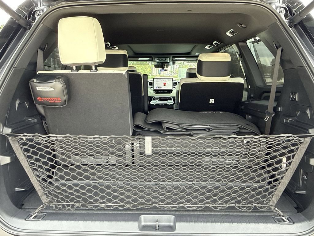 Used 2025 Toyota Sequoia Capstone image 13