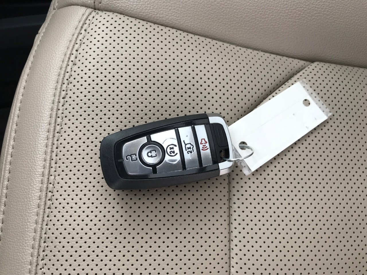 Used 2024 Ford Expedition Limited image 27