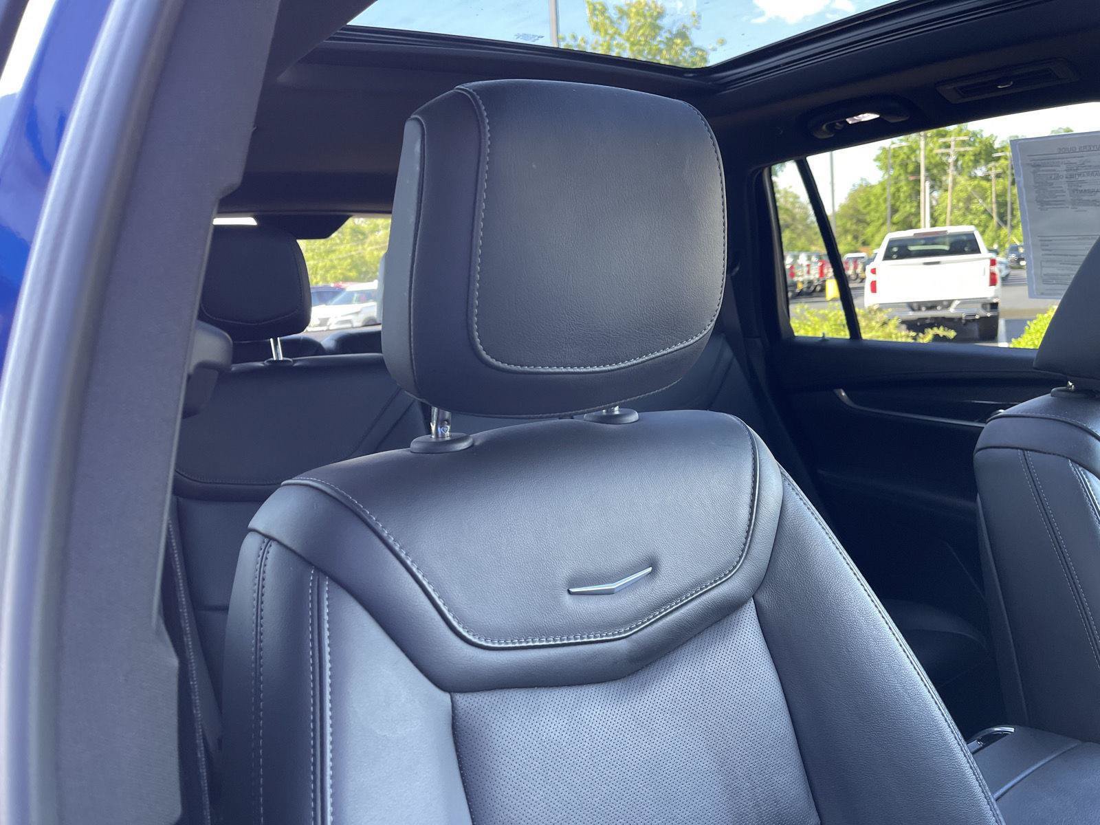 Used 2024 Cadillac XT6 Sport w/ Technology Package AWD/4WD image 40