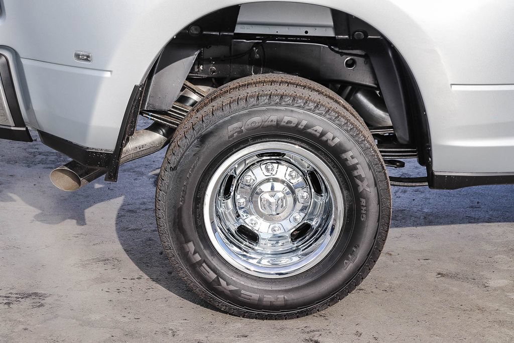 New 2026 RAM 3500 Tradesman AWD/4WD image 12