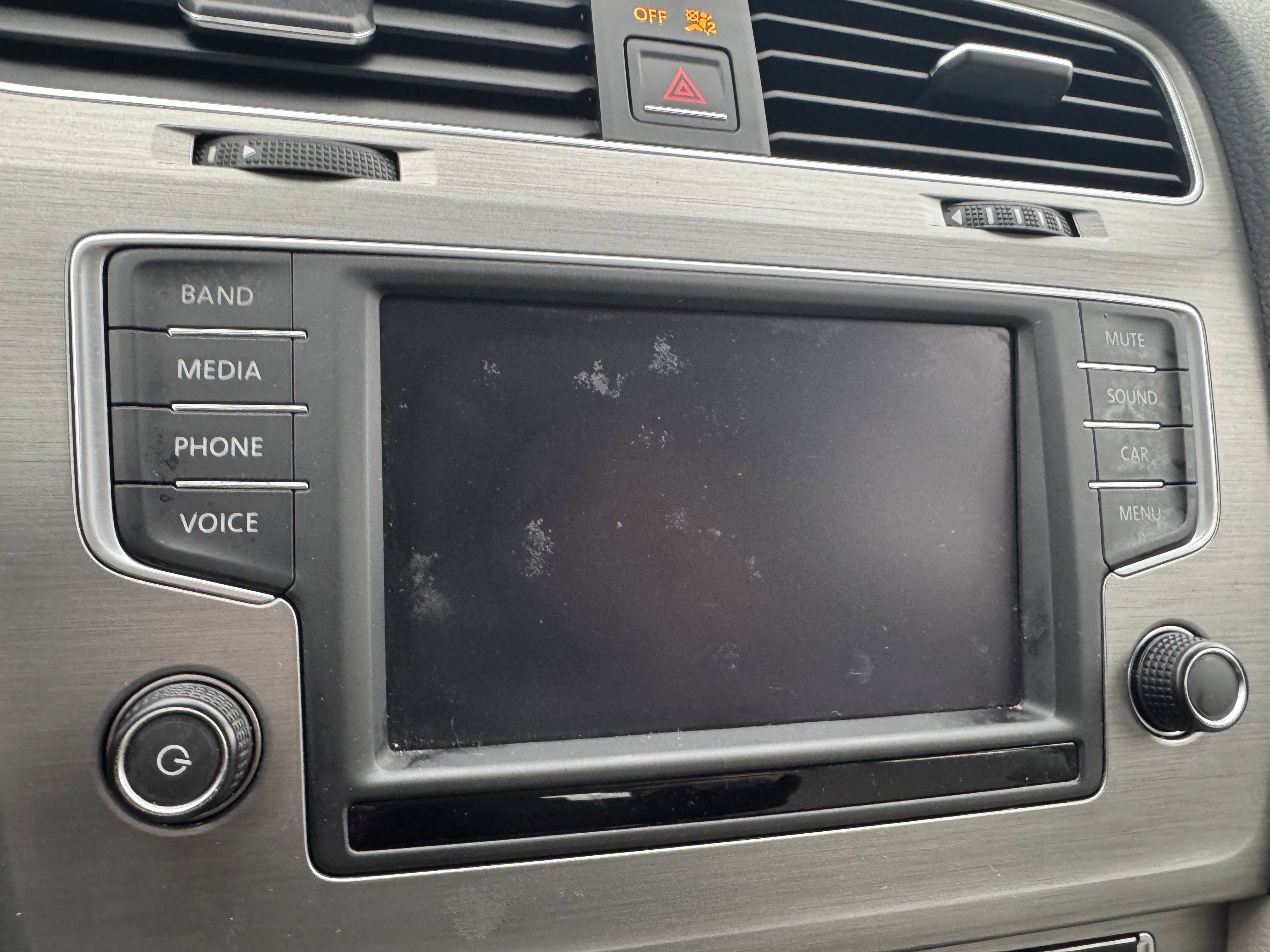 Used 2016 Volkswagen Golf Limited Edition image 25