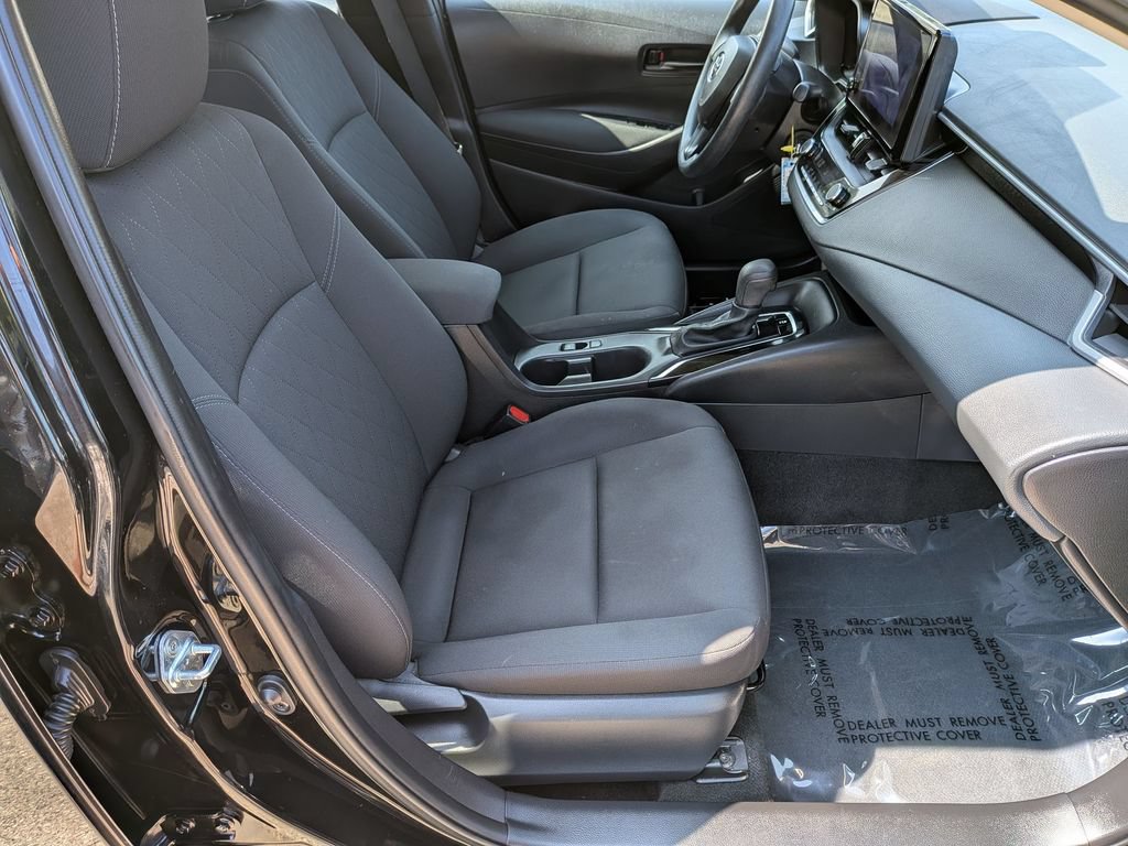 Used 2023 Toyota Corolla LE w/ Carpet Mat Package (TMS) FWD image 28