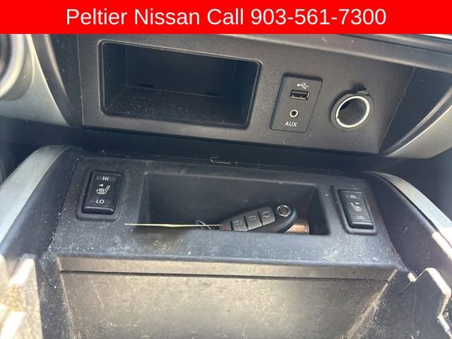 Used 2017 Nissan Titan SL AWD/4WD image 17