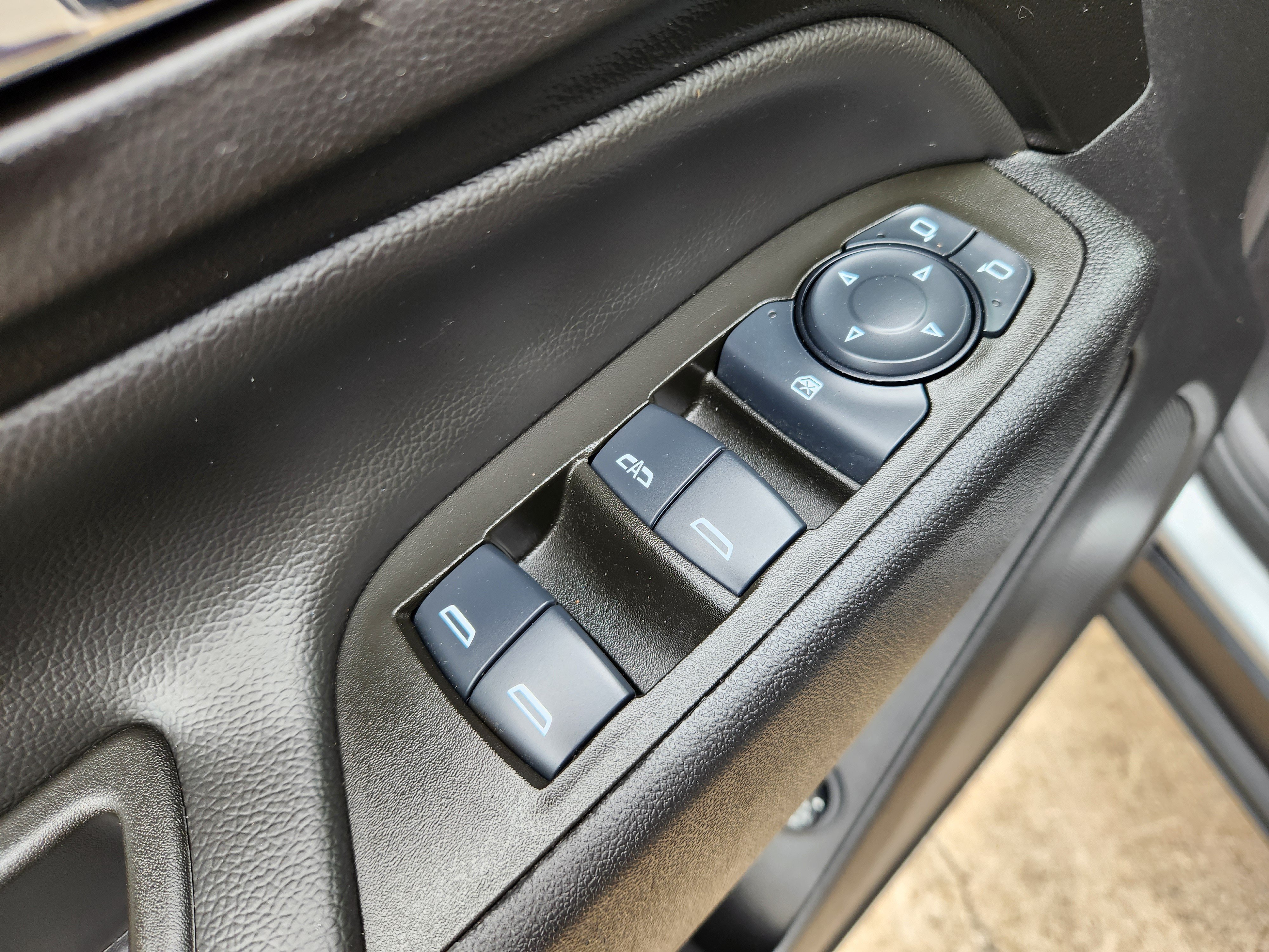 Used 2024 Chevrolet Equinox LT AWD/4WD image 25