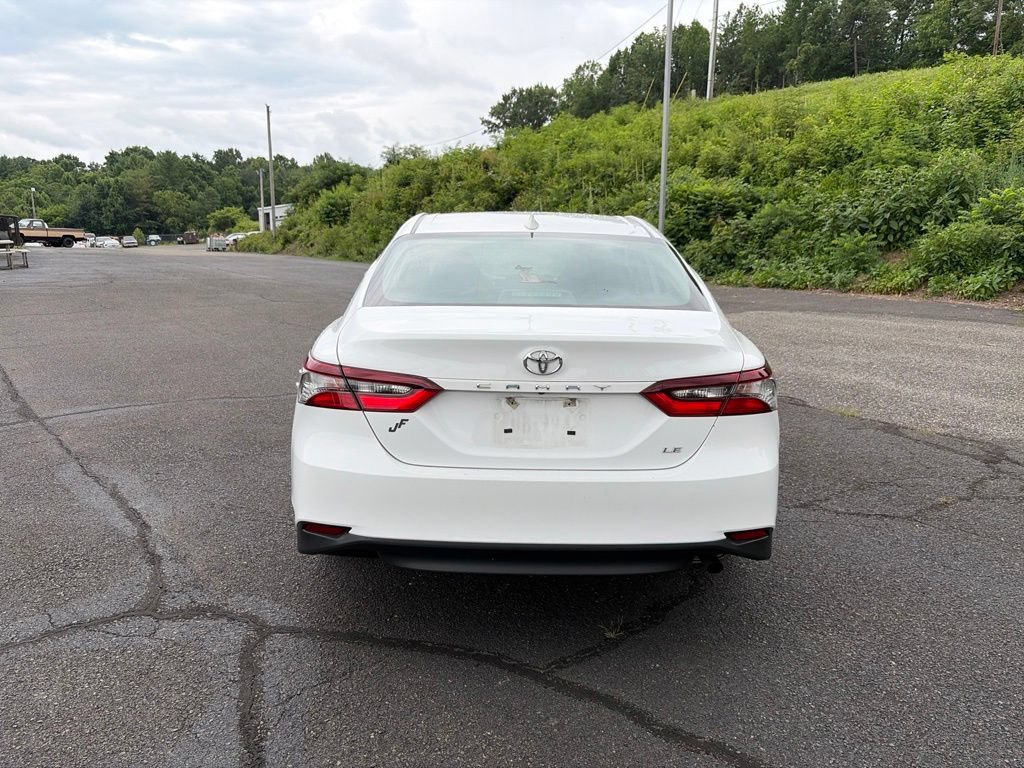 Used 2024 Toyota Camry LE FWD image 8