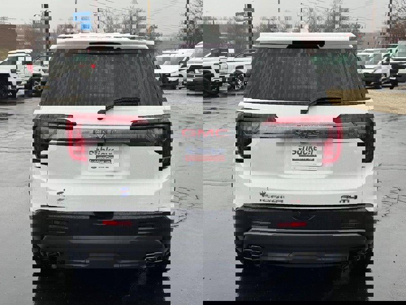 Used 2023 GMC Acadia AT4 w/ Preferred Package image 5