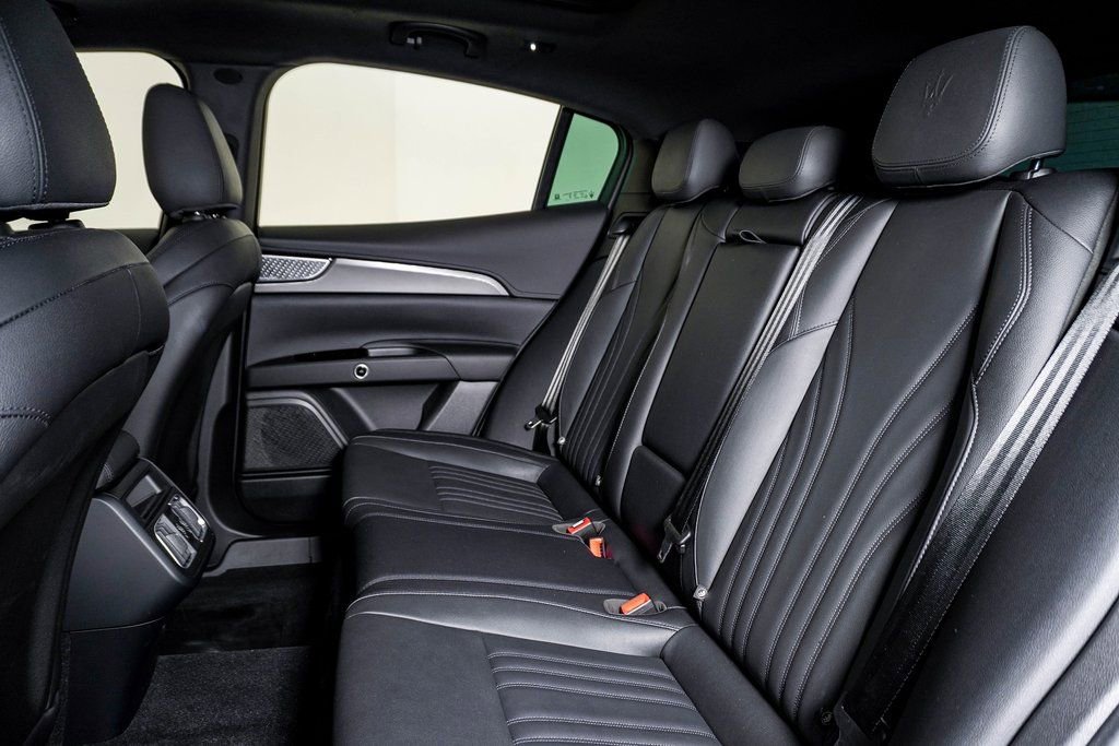 Certified 2024 Maserati Grecale GT image 17