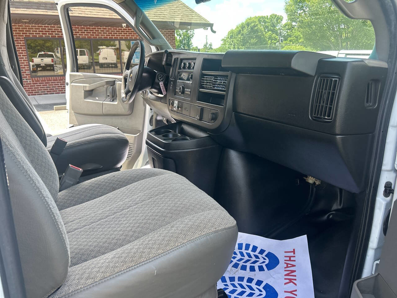 Used 2018 Chevrolet Express 3500 w/ Power Convenience Package image 22