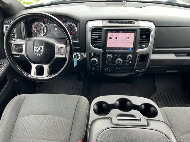 Used 2022 RAM 1500 Warlock AWD/4WD image 3
