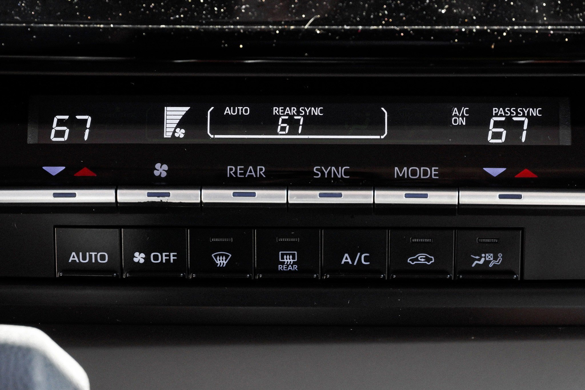 Used 2023 Toyota Sienna LE image 37