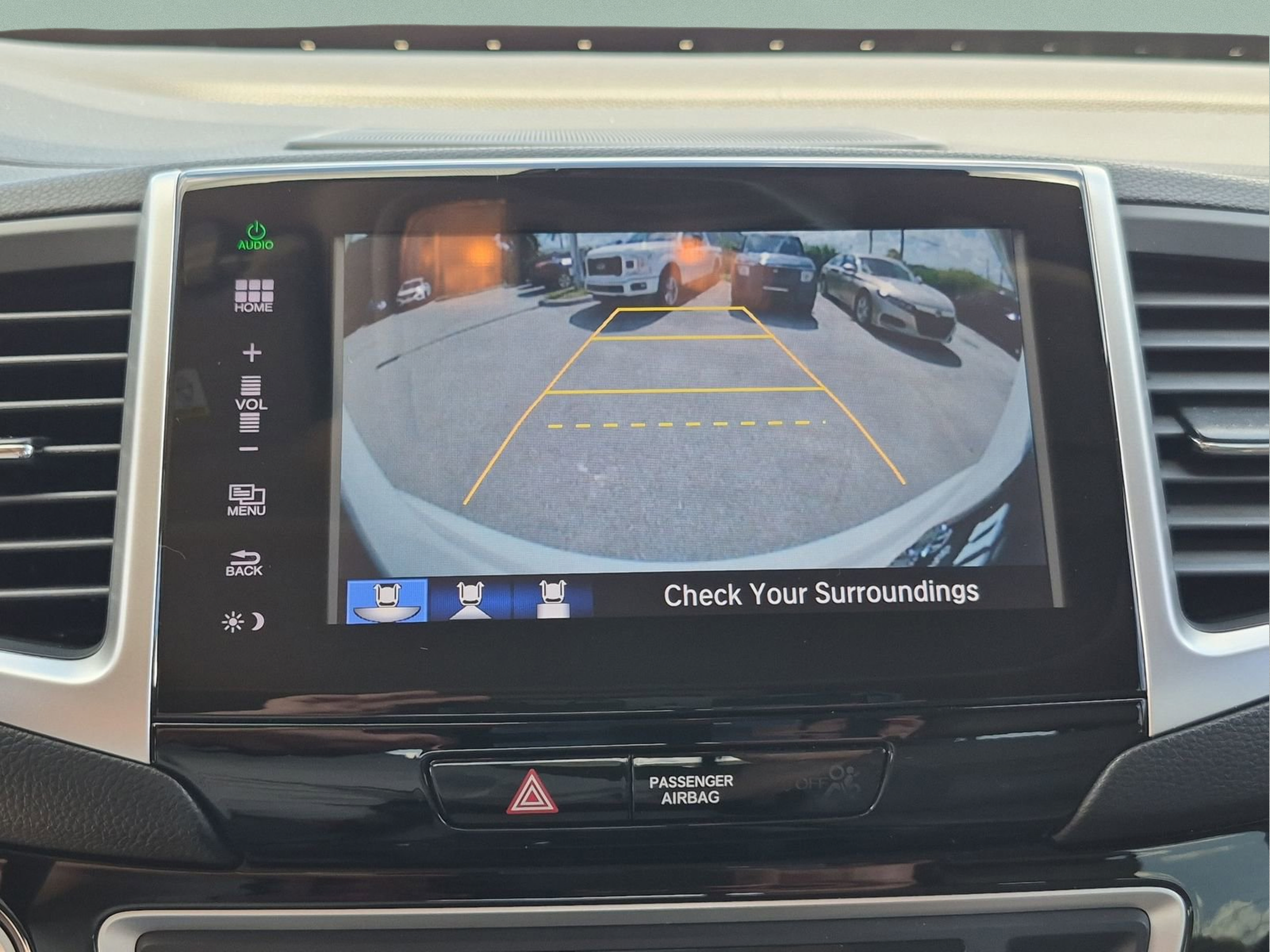 Used 2016 Honda Pilot Touring image 25