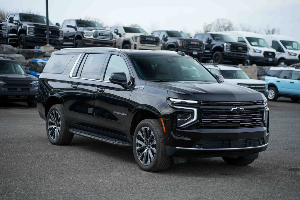 Used 2026 Chevrolet Suburban High Country w/ Sun And Tow Package AWD/4WD image 3