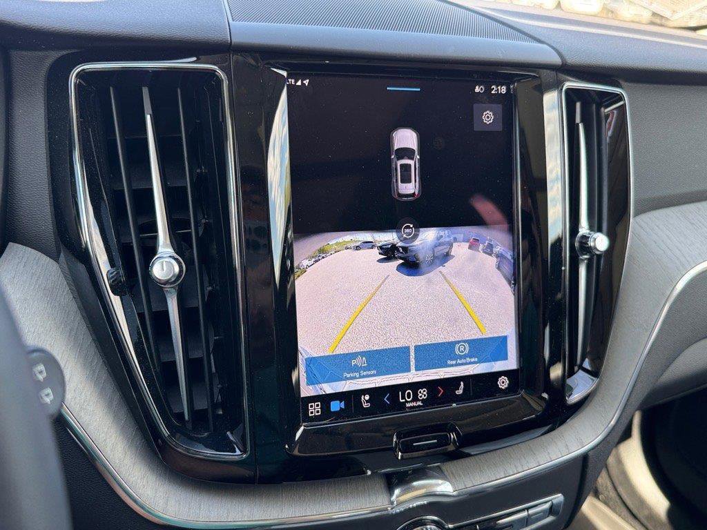 Certified 2025 Volvo XC60 B5 Plus w/ Protection Package Premier image 21