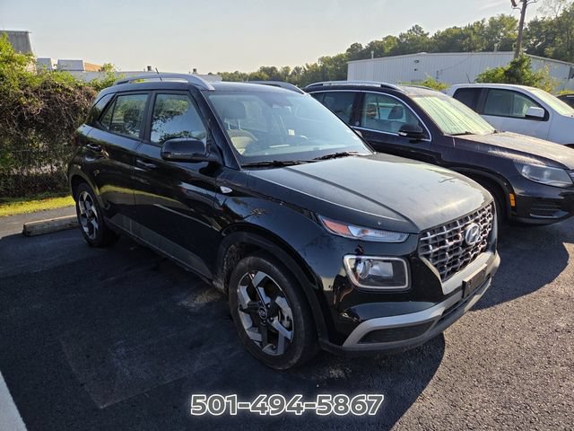 Used 2025 Hyundai Venue SEL FWD video 3